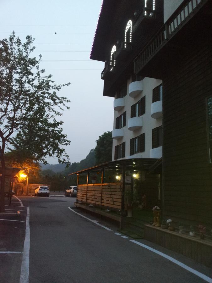 Garden Hotel Uijeongbu Esterno foto